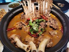 -沪小胖小龙虾(淮海中路旗舰店)