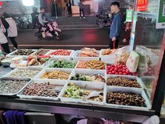 自助取餐区-鼓楼夜市