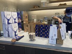 -瑞幸咖啡(凯德龙之梦莘庄店)