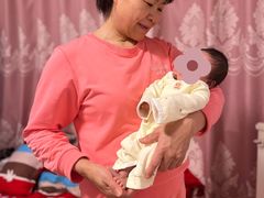 -爱的果实月嫂育婴师(世纪东方店)