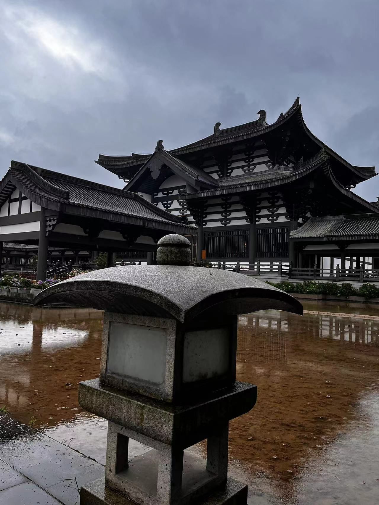 天天领红包 
光明寺位于四川省洪雅县00柳江古镇0,距离成都170估镲
