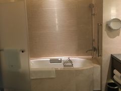 浴室-舟山希尔顿酒店