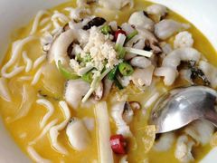 -蜜桃餐厅·伴山(湖滨商业街店)