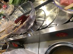 -百品聚旋转火锅(万德庄店)