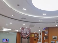 -雅悦齿科(顾村公园店)