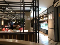 -港丽餐厅