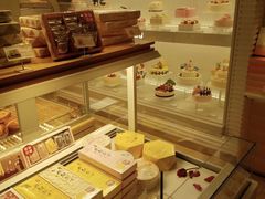 面包甜点陈列柜-好利来(宣武门店)