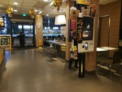 -麦当劳(七宝乐购店)