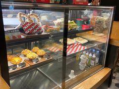 面包甜点陈列柜-星巴克臻选(成都太古里店)