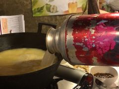 -鲜入围煮花胶鸡海鲜火锅