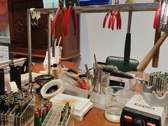 -十八字金·银饰·拼豆·开蚌DIY(魏公芳华里店)