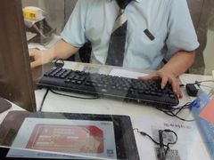 -户外职工爱心接力站·中国移动龙柏营业厅(航华一村二街坊店)