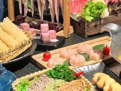 -湊湊火锅·茶憩(南京东路悦荟店)