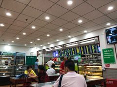 -护国寺小吃店(红莲南路店)