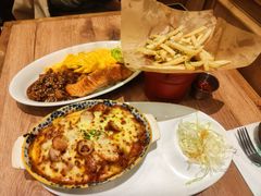 -玛格萝妮比萨屋(四平店)