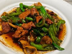 -阿瓦山寨·湘菜现炒·剁椒鱼头王(咸阳总店)