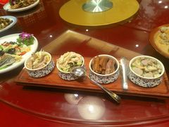 -鱼满舱·鲜活海鲜·正宗鲁菜
