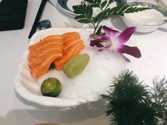 三文鱼刺身-肆月河豚·新淮扬(金融街店)