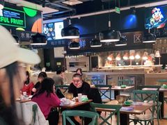 大堂-亚马逊环球美食百汇(新城吾悦广场店)