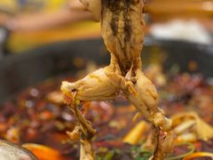 -鸿顺老铁锅美蛙鱼府(解放碑店)