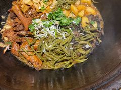-万里闯关东铁锅炖菜馆(高新旗舰店)