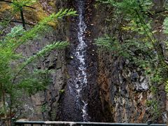 -滴水洞景区