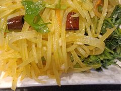 -小媳妇铁锅炖(安华街店)