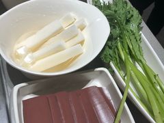 -海底捞火锅(关山保利店)