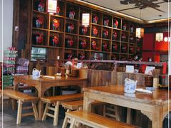 大堂-先启半步颠小酒馆(白麓里店)