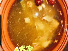 -有红鸡毛店·川菜(建设路店)