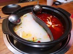-串门邻居串串火锅(云南南路店)