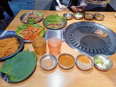 -那胡同里的小烤肉馆(开发区万达店)