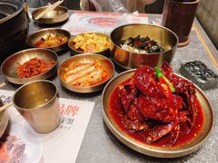 -草家酱蟹炭火烤肉店(珲春南路二店)