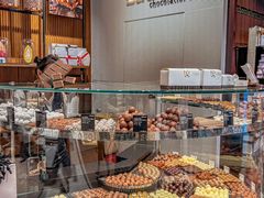 -Laderach 莱德拉(上海环贸iapm店)