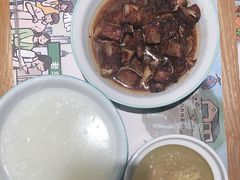 -老乡鸡(上海白玉兰广场店)