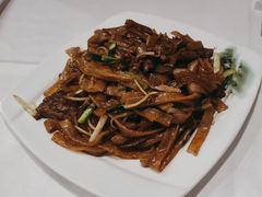 干炒牛河-稻香酒家·34年老字号·港式粤菜(汉街店)