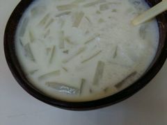 -志龙皇冠吃货椰子铺