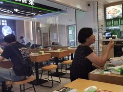 -蒙自源米线大王(花园城商场店)