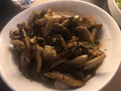 蘑菇土豆-Mercato莫卡多露台餐厅与酒吧(K11店)