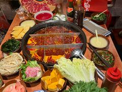 -周小明火锅(黑金冠社区店)