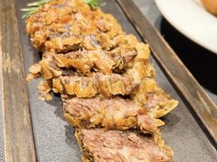 迷迭香脆皮牛肋-食廬NOBLE(港汇店)