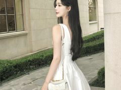 -小飞侠奢侈品回收 寄卖 养护(宝山宝龙广场店)