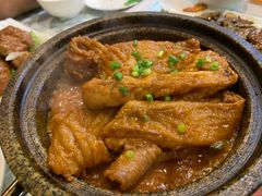 蝶鱼砂锅-宝发园名菜馆