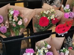 -溪岸路花鸟市场