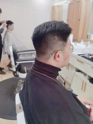 -韦恩先生Barbershop英式男士理发馆