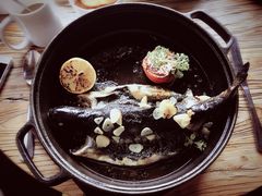 虹鳟鱼-瓦厂酒店