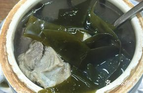 Kelp Mung Bean and Pork Rib Soup