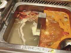-海底捞火锅(金山百联店)