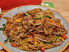 蒜爆原切牛肉炒粉-小满手工粉(上海月星环球港店)