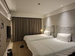 -白玉兰酒店(上海田子坊马当路地铁站店)